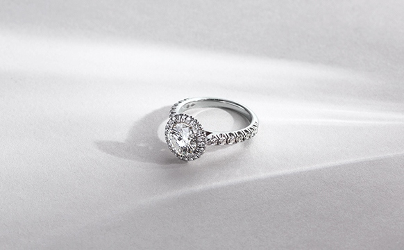 How To Buy A Diamond Ring