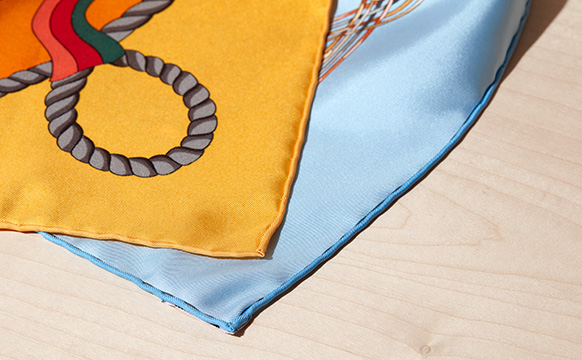 RealStyle | Hermès Scarf