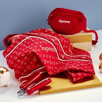RealStyle | Supreme Gift Guide