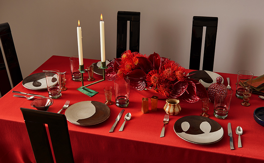 Dining Table Holiday Deco